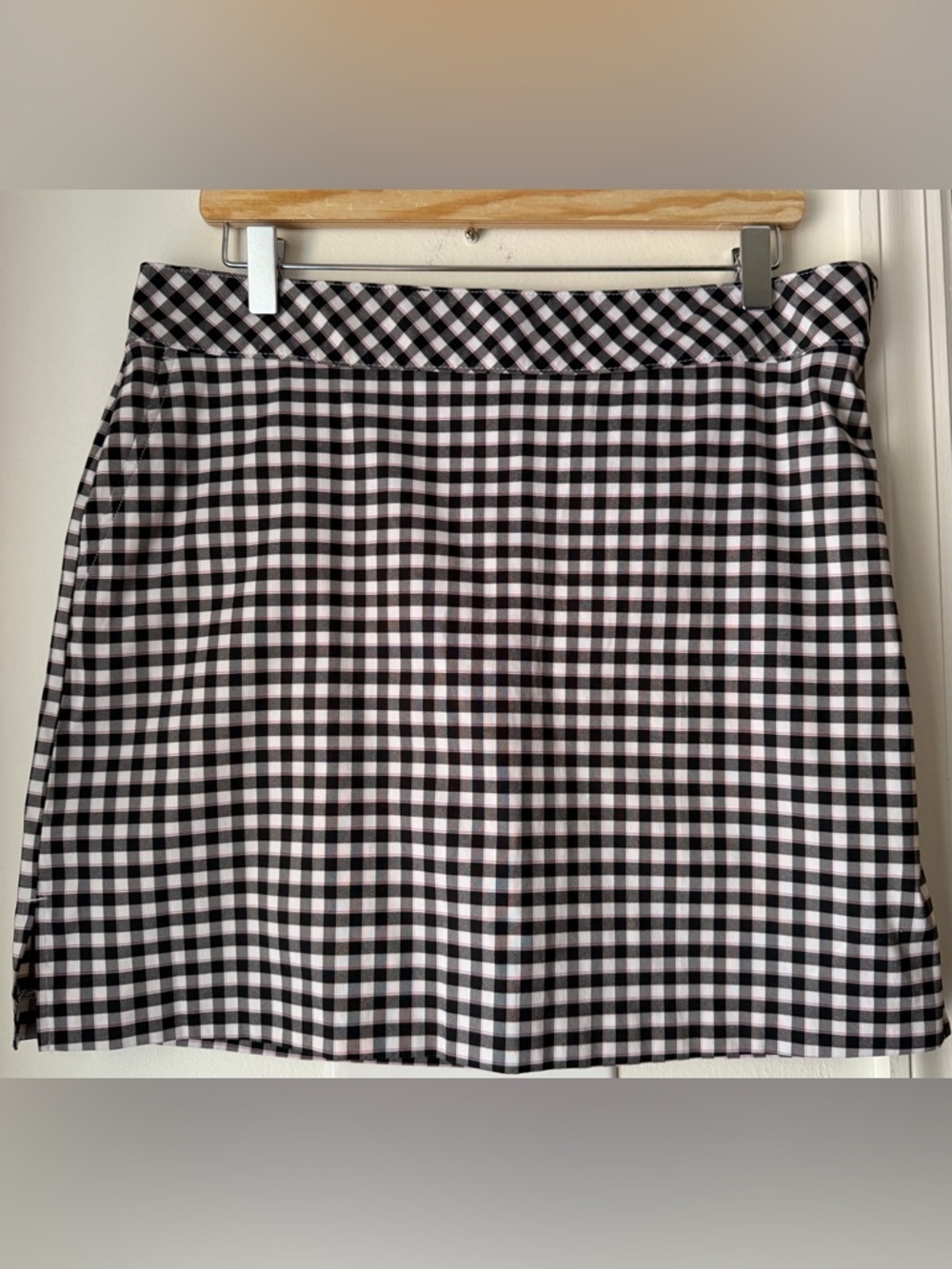 IZOD Golf Black, White, Pink Gingham Skort